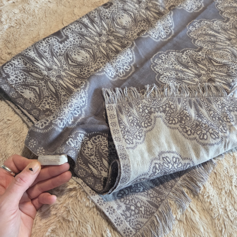 Chico's Gray and Cream Patterned Scarf